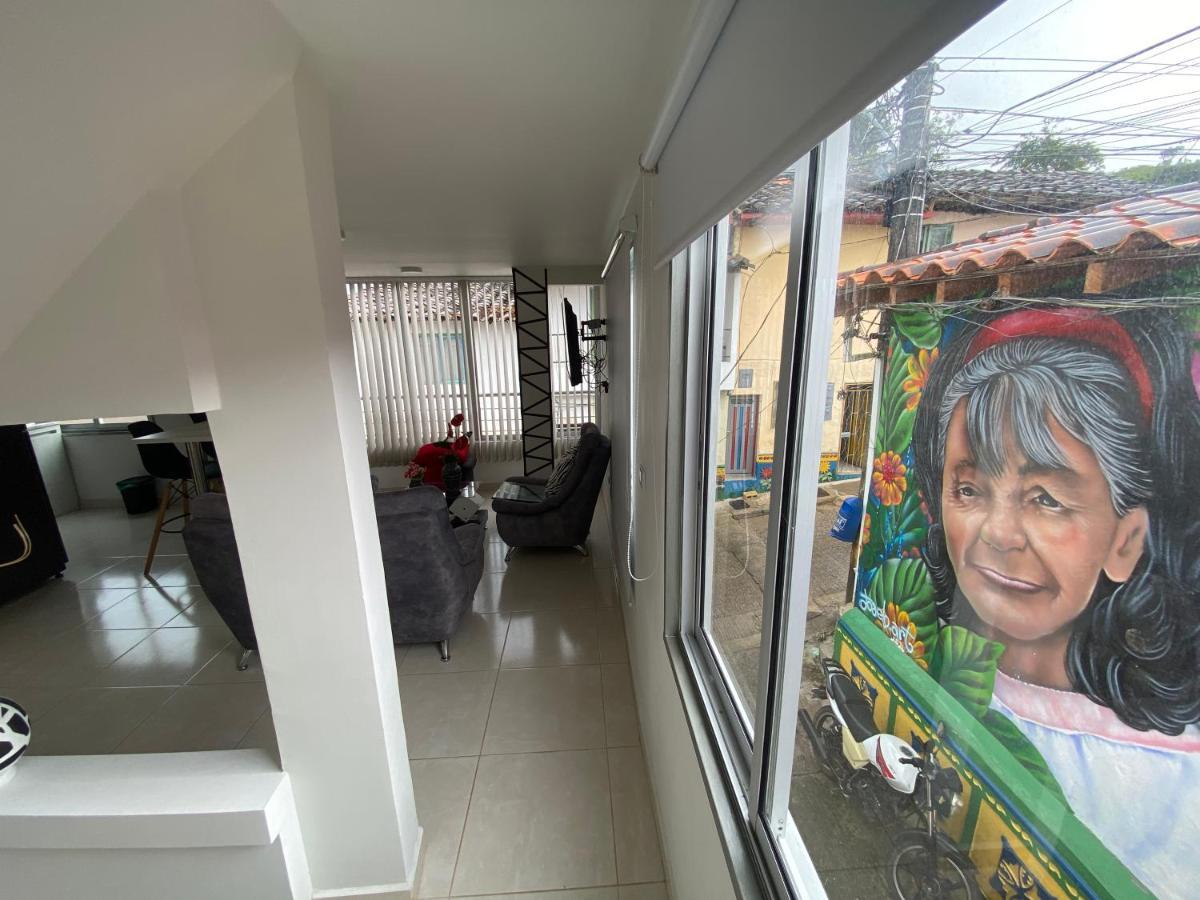 Duplex By Hope Apartment *